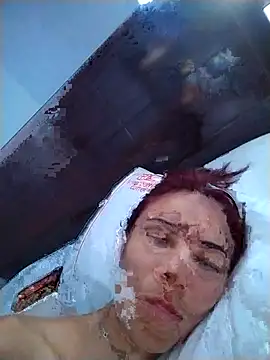 Snapshot of dulcelatin21 chatting on October 31, 2025, 3:52 pm dulcelatin21 online show from October 31, 2025, 3:52 pm