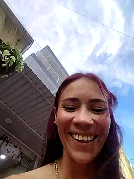 Snapshot of dulcelatin21 chatting on November 1, 2025, 9:52 pm dulcelatin21 online show from November 1, 2025, 9:52 pm