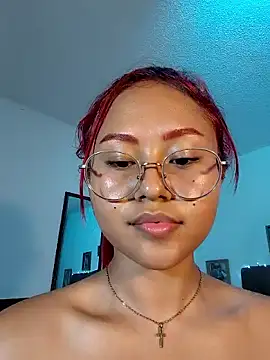 MAYASMITH   online show from May 15, 2026, 11:03 pm