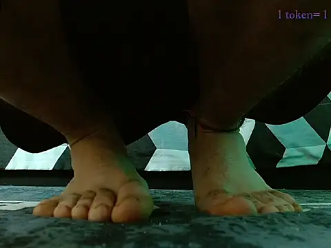 Snapshot of aaronjames1 chatting on November 26, 2025, 1:11 pm aaronjames1 online show from November 26, 2025, 1:11 pm