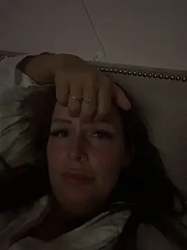 nightingale27 online show from September 10, 2025, 9:25 pm