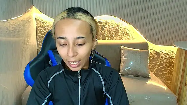 Agnis ink r online show from November 12, 2025, 1:15 pm