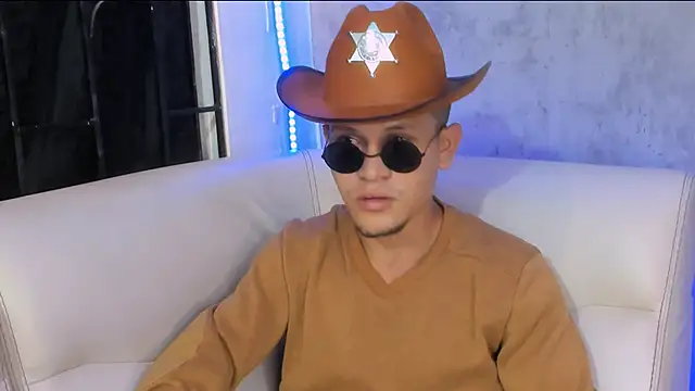 Snapshot of Manuel_FPG chatting on November 28, 2025, 1:39 am Manuel FPG online show from November 28, 2025, 1:39 am