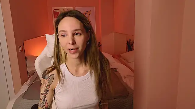 Snapshot of MiaGraham1 chatting on October 30, 2025, 3:53 pm MiaGraham1 online show from October 30, 2025, 3:53 pm