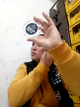 VERONICA  03 online show from November 1, 2025, 2:22 pm