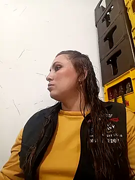 VERONICA  03 online show from October 24, 2025, 2:38 pm