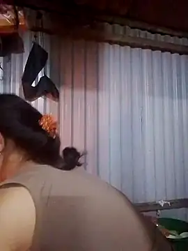 lusy-bae online show from October 25, 2025, 11:53 am