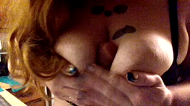 Snapshot of ScrawburryBBW chatting on December 2, 2025, 4:58 am ScrawburryBBW online show from December 2, 2025, 4:58 am