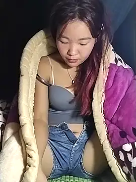 Snapshot of lylylove chatting on November 21, 2025, 9:36 pm lylylove online show from November 21, 2025, 9:36 pm