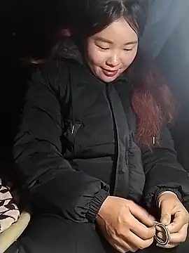 lylylove online show from February 1, 2026, 1:15 am