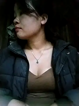 Snapshot of lylylove chatting on September 9, 2025, 10:52 pm lylylove online show from September 9, 2025, 10:52 pm