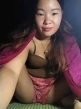 Snapshot of lylylove chatting on November 1, 2025, 12:54 pm lylylove online show from November 1, 2025, 12:54 pm