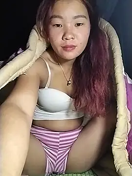 Snapshot of lylylove chatting on November 30, 2025, 8:53 pm lylylove online show from November 30, 2025, 8:53 pm