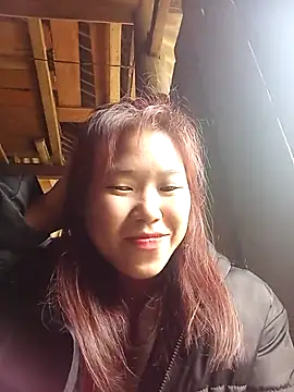 Ngocmi909 online show from February 21, 2026, 2:24 am