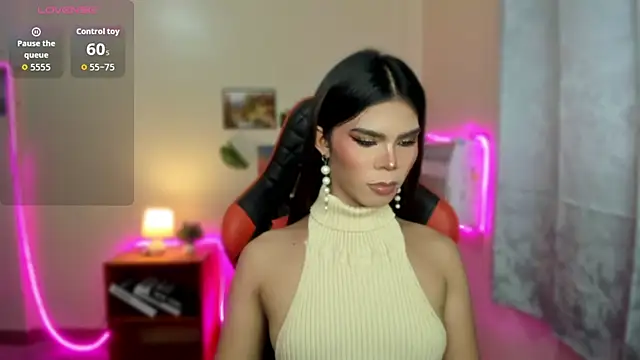 Snapshot of dianne_swift chatting on November 26, 2025, 12:05 pm dianne swift online show from November 26, 2025, 12:05 pm