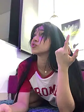 Snapshot of Kylie_Patrick chatting on November 8, 2025, 12:03 am Kylie Patrick online show from November 8, 2025, 12:03 am