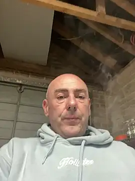 Richmcgee online show from March 31, 2026, 7:27 pm