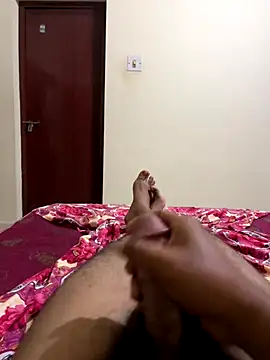 Snapshot of aliahmed98770 chatting on December 14, 2025, 7:52 pm aliahmed98770 online show from December 14, 2025, 7:52 pm