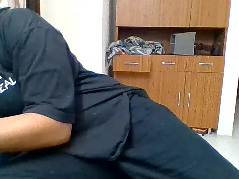 Snapshot of Vaani_Singha chatting on October 12, 2025, 7:37 pm Vaani Singha online show from October 12, 2025, 7:37 pm