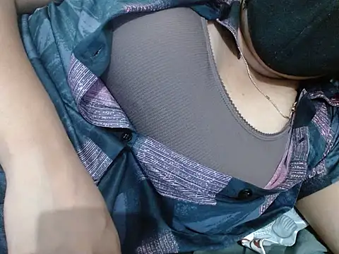 Snapshot of Vaani_Singha chatting on September 14, 2025, 5:41 am Vaani Singha online show from September 14, 2025, 5:41 am