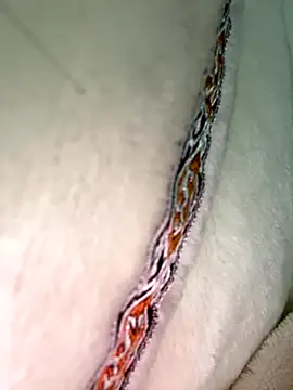 Snapshot of xiiuuff18 chatting on November 19, 2025, 1:55 pm xiiuuff18 online show from November 19, 2025, 1:55 pm