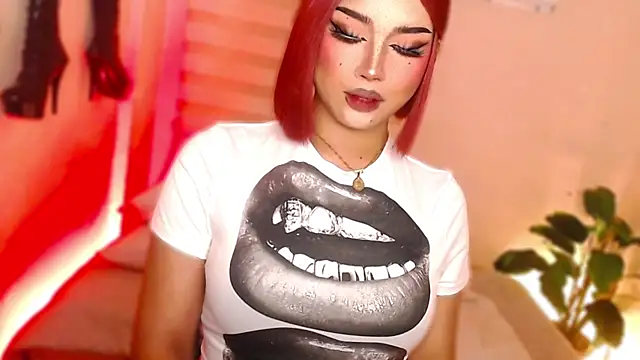 Snapshot of MissRumi_Hunter chatting on December 5, 2025, 6:50 pm MissRumi Hunter online show from December 5, 2025, 6:50 pm