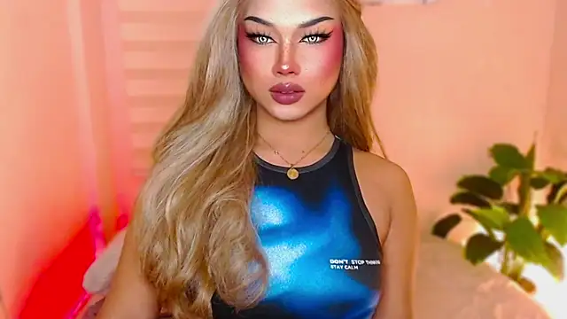 Snapshot of MissRumi_Hunter chatting on November 4, 2025, 7:39 pm MissRumi Hunter online show from November 4, 2025, 7:39 pm