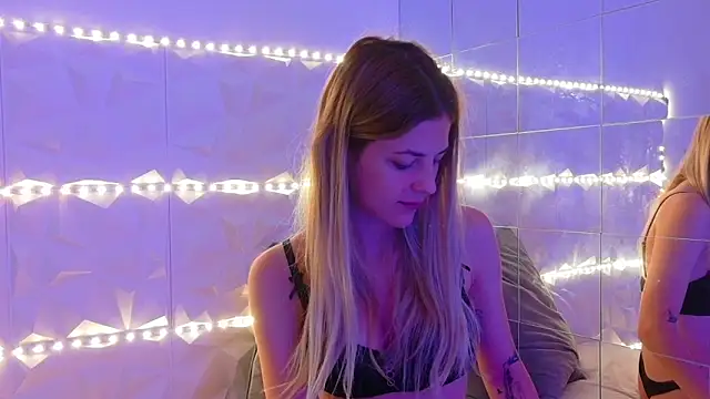 Snapshot of Aishha_ chatting on September 15, 2025, 5:30 am Aishha online show from September 15, 2025, 5:30 am