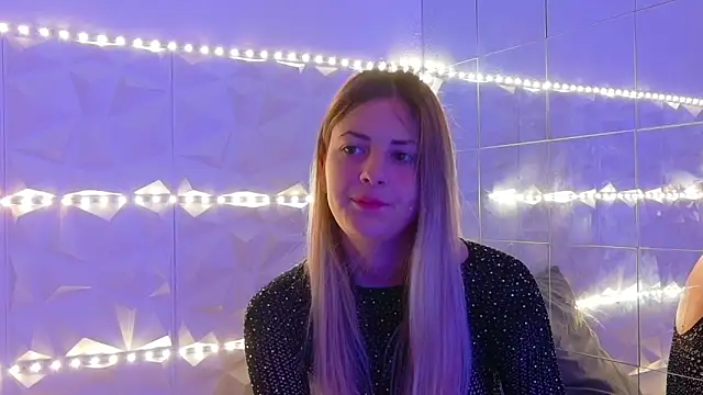 Snapshot of Aishha_ chatting on October 3, 2025, 5:20 am Aishha online show from October 3, 2025, 5:20 am