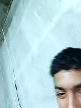 Erick009k online show from January 9, 2026, 5:25 am