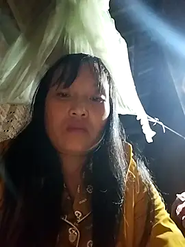 Snapshot of miss-su chatting on November 2, 2025, 1:27 pm miss-su online show from November 2, 2025, 1:27 pm