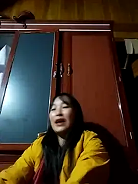 miss-su online show from November 13, 2025, 1:42 am