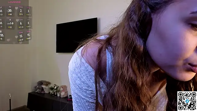 Snapshot of MorteBelle chatting on May 15, 2026, 4:32 am MorteBelle online show from May 15, 2026, 4:32 am
