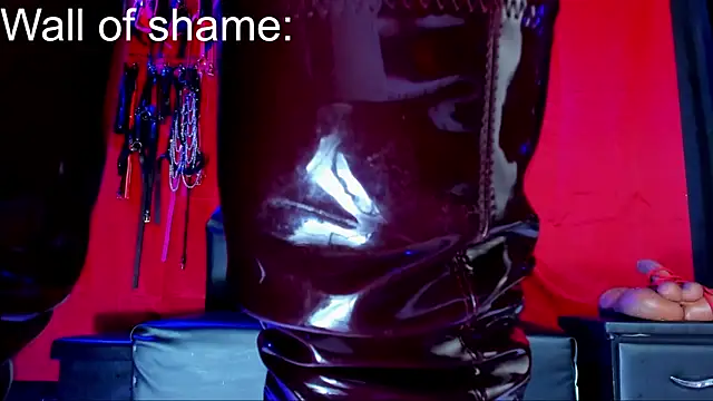 ArtemisaStone online show from April 17, 2026, 10:45 pm