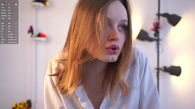 Snapshot of MandaReh chatting on October 14, 2025, 4:13 am MandaReh online show from October 14, 2025, 4:13 am