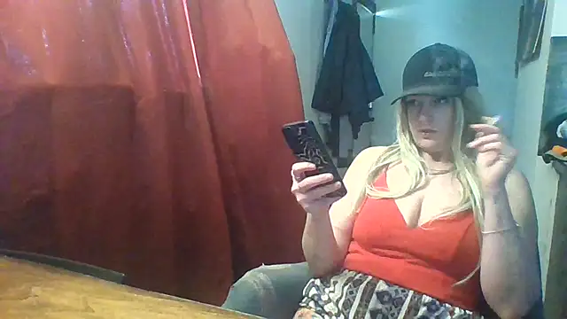 Snapshot of cutiekayls chatting on June 26, 2026, 6:14 pm cutiekayls online show from June 26, 2026, 6:14 pm