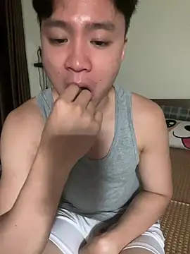 anhduc2k555 online show from January 14, 2026, 3:04 pm