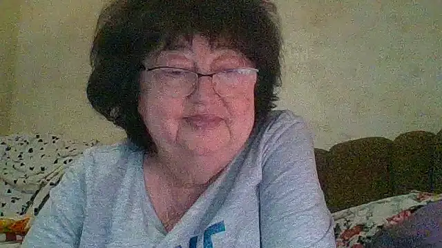 Snapshot of MilaSky5303 chatting on December 15, 2025, 1:50 pm MilaSky5303 online show from December 15, 2025, 1:50 pm