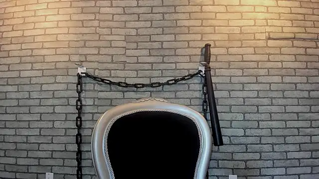 Snapshot of Briana_24 chatting on December 5, 2025, 3:10 pm Briana 24 online show from December 5, 2025, 3:10 pm