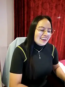 Snapshot of Daliz_Leon chatting on November 29, 2025, 12:22 am Daliz Leon online show from November 29, 2025, 12:22 am