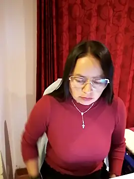 Snapshot of Daliz_Leon chatting on November 10, 2025, 10:59 pm Daliz Leon online show from November 10, 2025, 10:59 pm