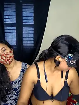 Snapshot of your_chandni04 chatting on November 3, 2025, 8:51 am your chandni04 online show from November 3, 2025, 8:51 am