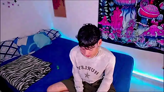 Thedoll ethan7 online show from June 3, 2026, 8:46 pm