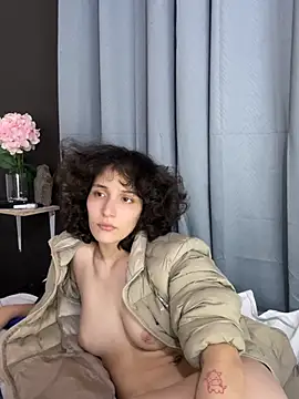 Snapshot of TeensNews18 chatting on February 12, 2026, 11:37 pm TeensNews18 online show from February 12, 2026, 11:37 pm