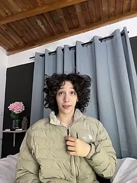 Snapshot of TeensNews18 chatting on February 17, 2026, 11:29 am TeensNews18 online show from February 17, 2026, 11:29 am