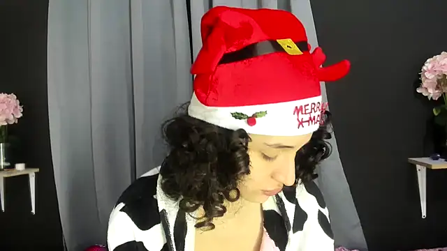 Snapshot of TeensNews18 chatting on December 22, 2025, 12:16 pm TeensNews18 online show from December 22, 2025, 12:16 pm