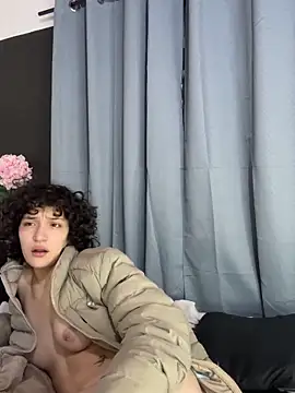 Snapshot of TeensNews18 chatting on February 15, 2026, 11:20 am TeensNews18 online show from February 15, 2026, 11:20 am