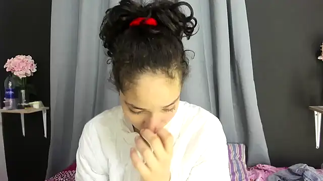 Snapshot of TeensNews18 chatting on January 10, 2026, 11:16 am TeensNews18 online show from January 10, 2026, 11:16 am