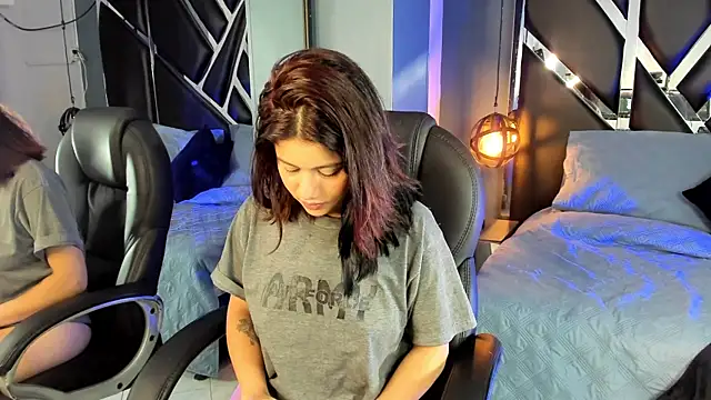 Snapshot of Julieth_brown_ chatting on September 17, 2025, 8:55 pm Julieth brown online show from September 17, 2025, 8:55 pm