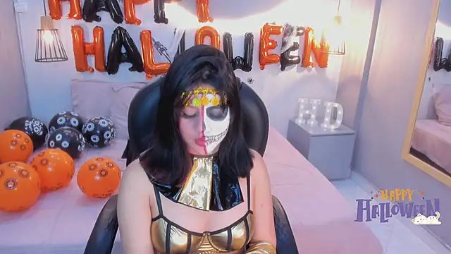 Snapshot of Julieth_brown_ chatting on October 31, 2025, 9:11 pm Julieth brown online show from October 31, 2025, 9:11 pm